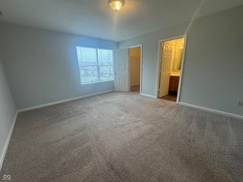Photo of 3971 Waterfield Drive, Indianapolis, IN