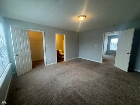 Photo of 3971 Waterfield Drive, Indianapolis, IN