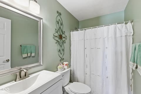 Photo of 12739 Bay Forrest Drive, Indianapolis, IN