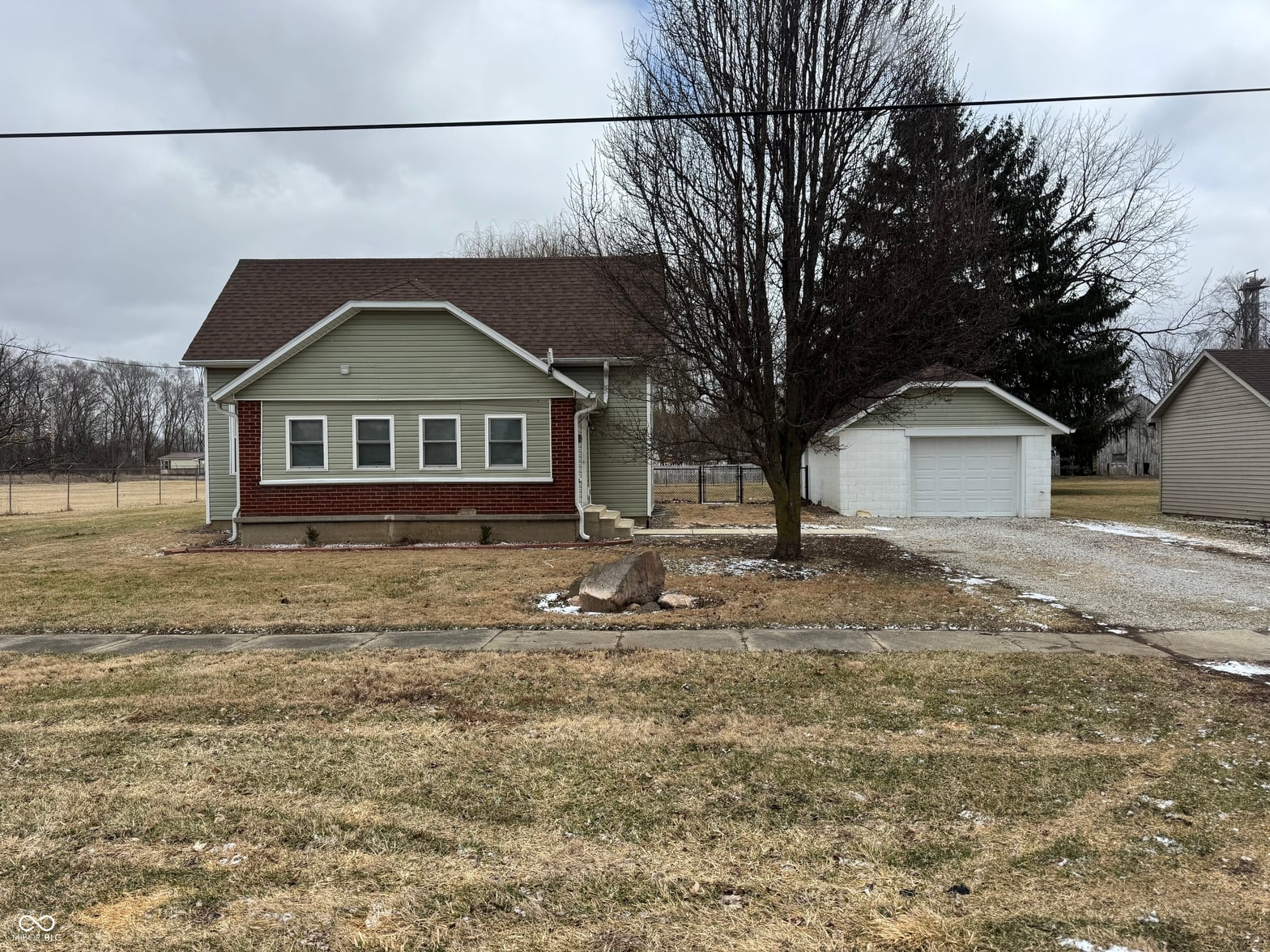 Photo of 305 N Market Street, Waynetown, IN