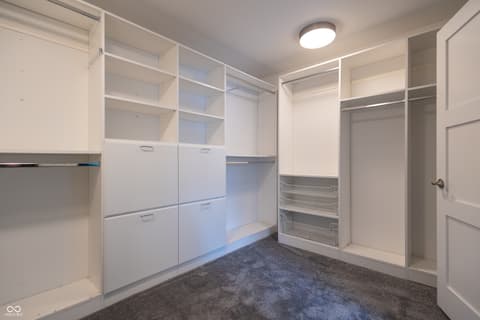 Walk In Closets — 1550 E Pointe Club Drive, Bloomington, IN