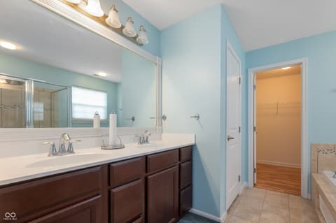Photo of 15273 Harmon Place, Noblesville, IN
