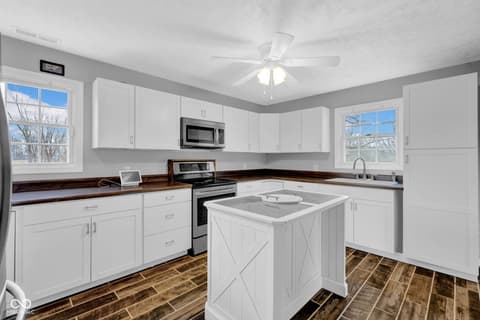 Photo of 11074 N Cross Street, Hope, IN
