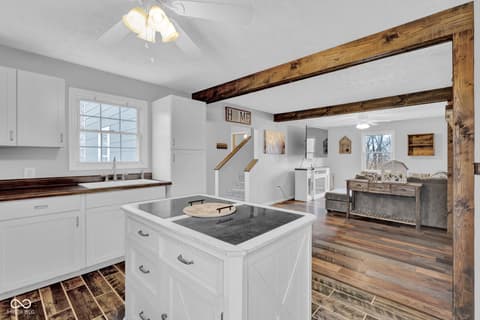 Photo of 11074 N Cross Street, Hope, IN