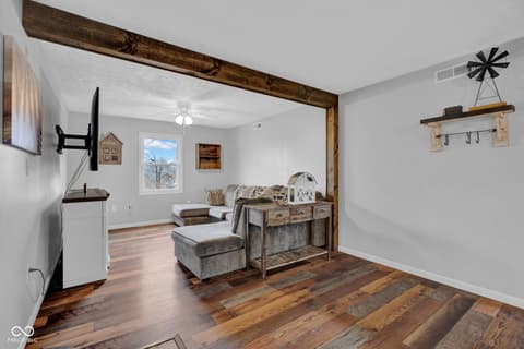 Photo of 11074 N Cross Street, Hope, IN
