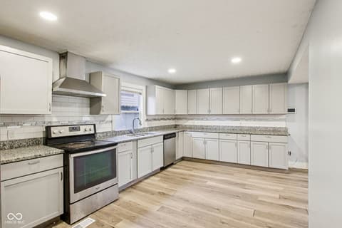 Photo of 421 W 39th Street, Indianapolis, IN
