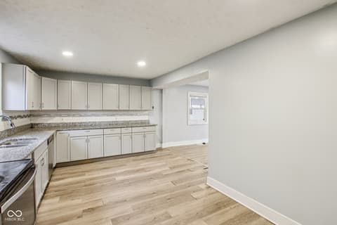 Photo of 421 W 39th Street, Indianapolis, IN