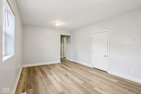 Photo of 421 W 39th Street, Indianapolis, IN