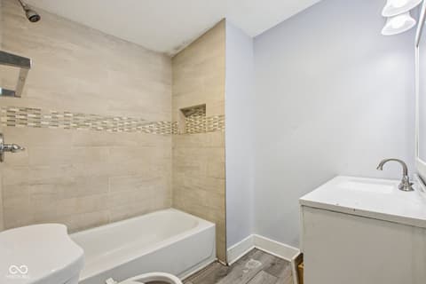 Photo of 421 W 39th Street, Indianapolis, IN