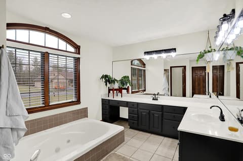 Photo of 136 W Chalet Drive, Mooresville, IN