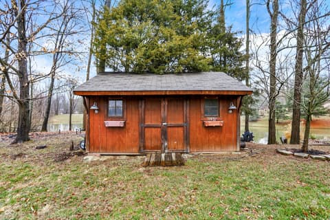 Photo of 136 W Chalet Drive, Mooresville, IN