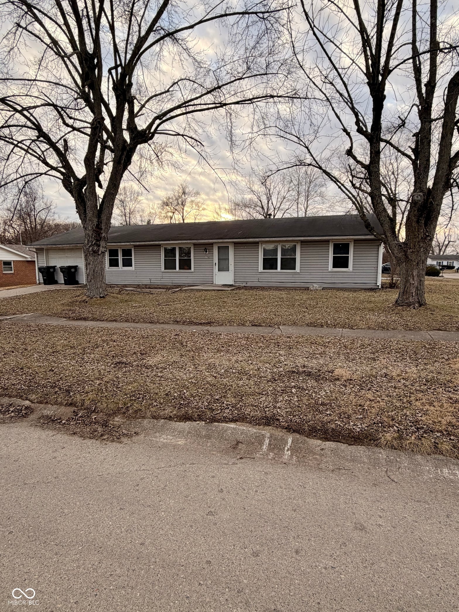Photo of 1705 Woodbine Drive, Anderson, IN
