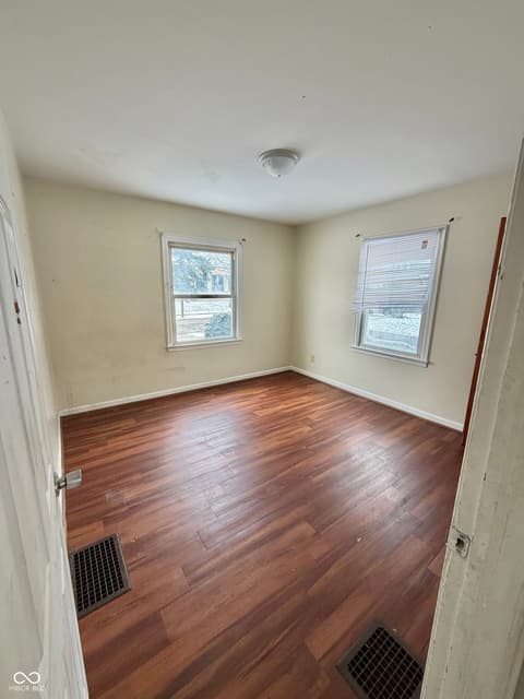 Photo of 521 W 37th Street, Anderson, IN