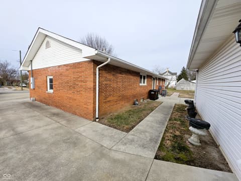 Photo of 211 Cindy Lane, Crothersville, IN