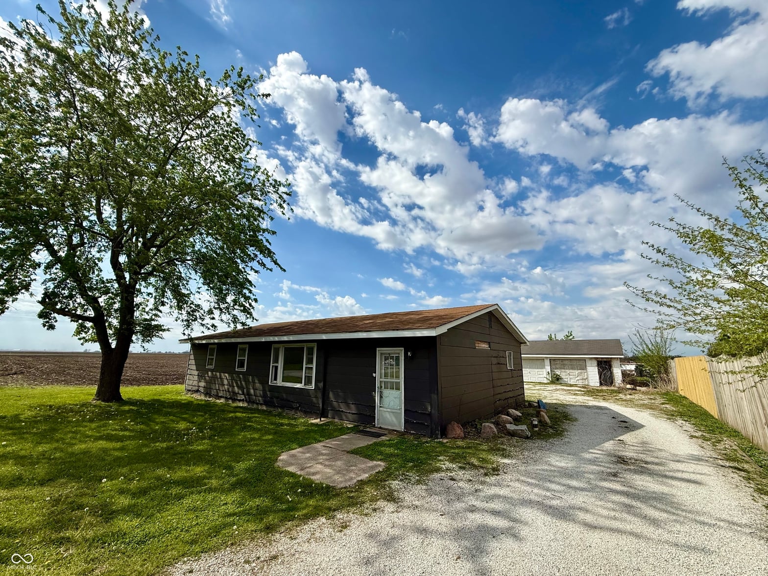 Photo of 208 W North Street, Kempton, IN