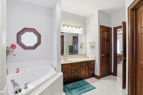 Photo of 6010 Fawnwood Drive, Greenwood, IN