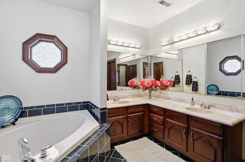 Photo of 6010 Fawnwood Drive, Greenwood, IN