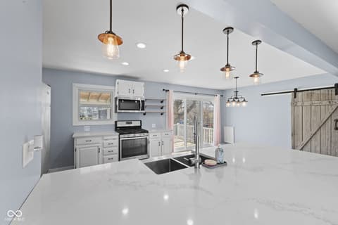Photo of 638 Maple Court, Brownsburg, IN