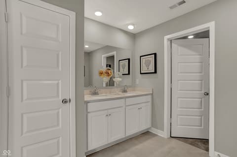 Photo of 12997 South Rim Drive, Noblesville, IN