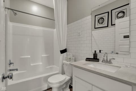 Photo of 12997 South Rim Drive, Noblesville, IN