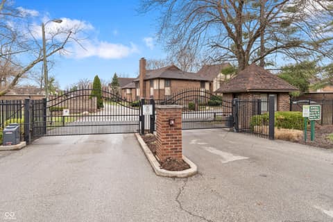 2211 Rome Drive
