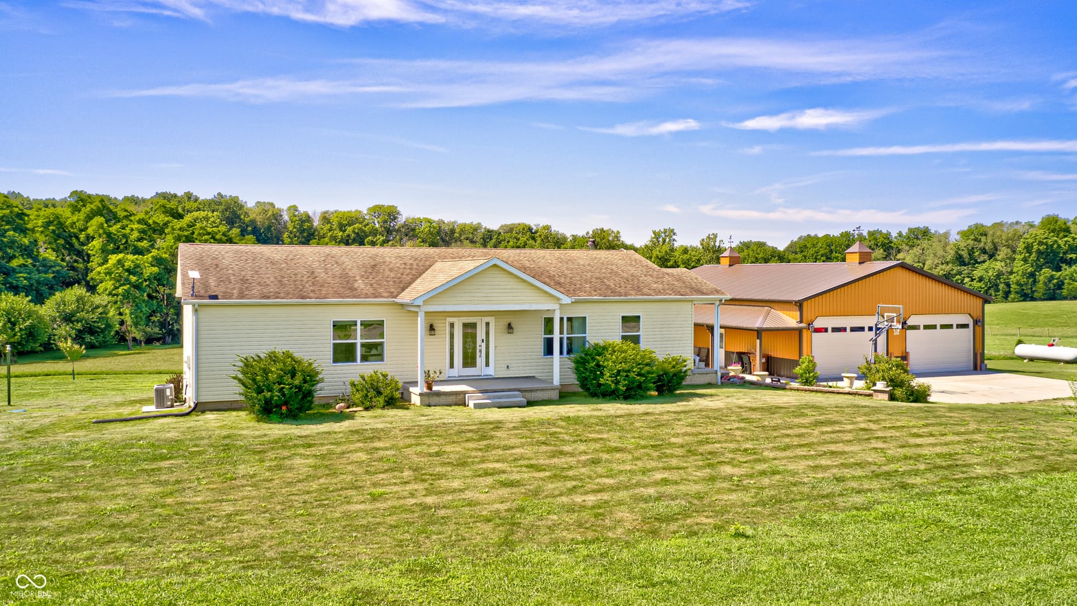 Front exterior at 4297 W Division Road, Crawfordsville, IN