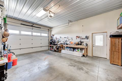 Barn — 4297 W Division Road, Crawfordsville, IN