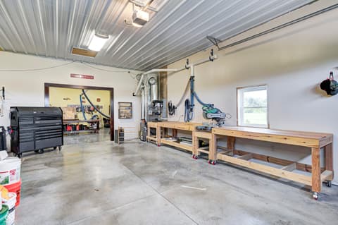 Barn — 4297 W Division Road, Crawfordsville, IN
