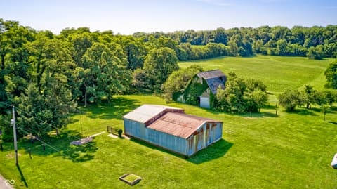 Out Buildings — 4297 W Division Road, Crawfordsville, IN