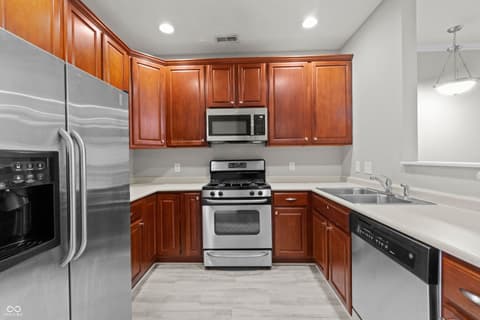 Photo of 1034 Reserve Way, Indianapolis, IN