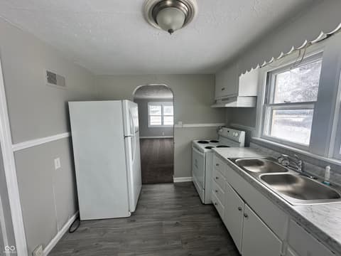 Photo of 2415 E 9th Street, Anderson, IN