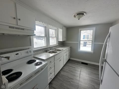 Photo of 2415 E 9th Street, Anderson, IN
