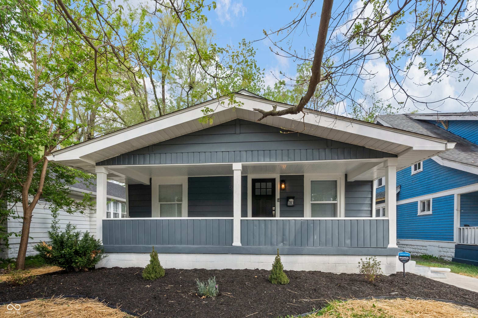 Photo of 621 N Grant Avenue, Indianapolis, IN