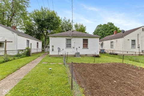 Photo of 1116 N Berwick Avenue, Indianapolis, IN