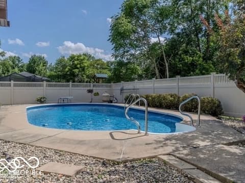 Pool at 98 E Meadow Glen Drive, Brazil, IN