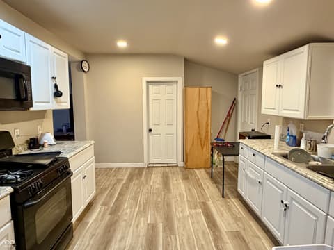 Photo of 2225 Howard Street, Indianapolis, IN