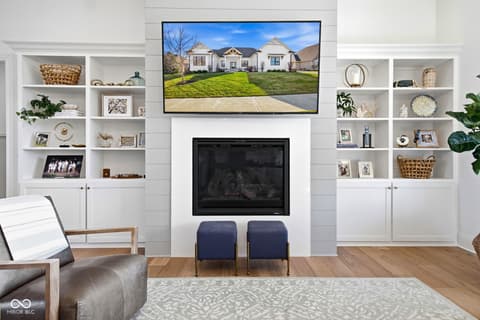 Photo of 10405 Golden Bear Way, Noblesville, IN