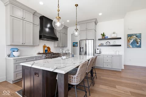 Photo of 10405 Golden Bear Way, Noblesville, IN