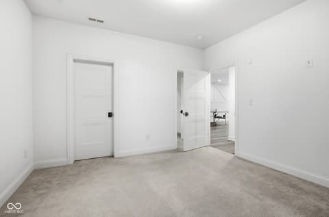 Photo of 10405 Golden Bear Way, Noblesville, IN