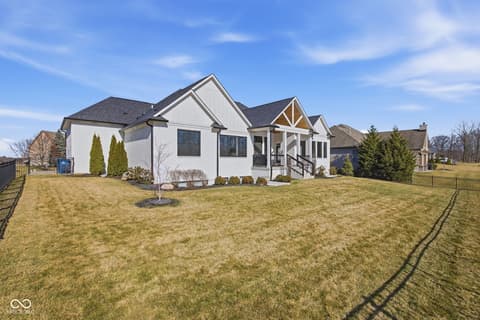Photo of 10405 Golden Bear Way, Noblesville, IN