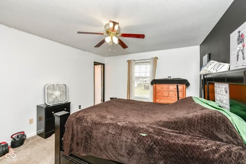 Photo of 915 Congressional Way, Shelbyville, IN