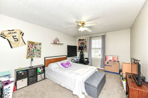 Photo of 915 Congressional Way, Shelbyville, IN