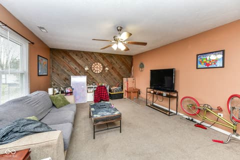 Photo of 915 Congressional Way, Shelbyville, IN