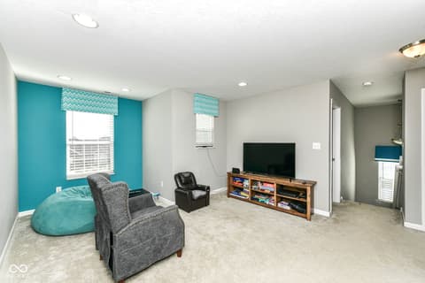 Loft — 2260 Sante Fe Drive, Greenfield, IN