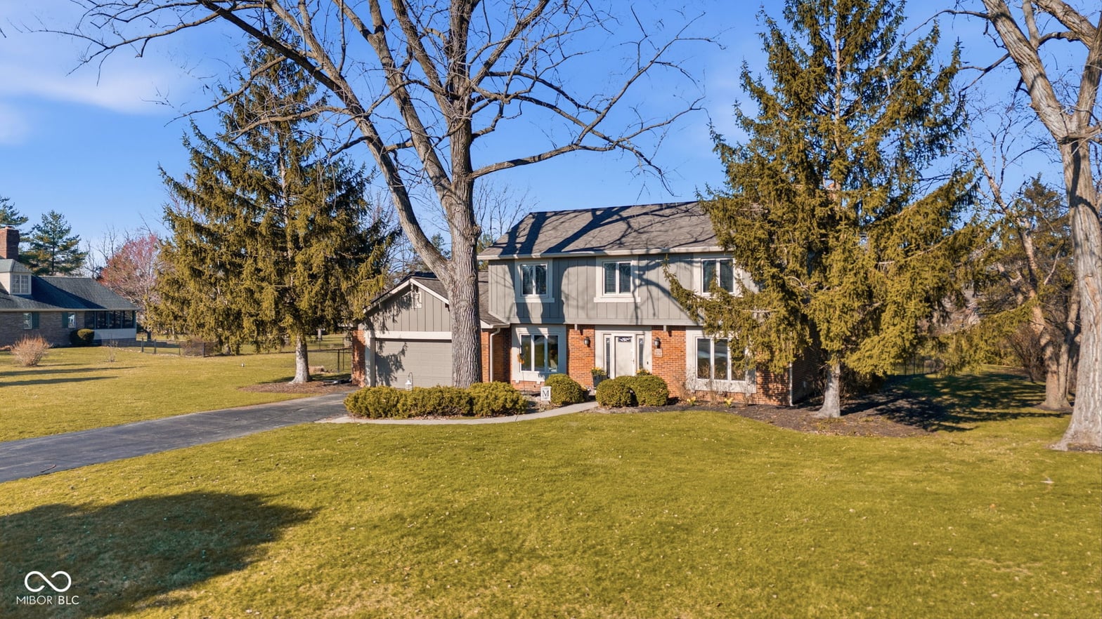 Front exterior at 25 Forest Ridge Court, Fishers, IN