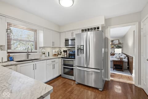 Kitchen at 25 Forest Ridge Court, Fishers, IN
