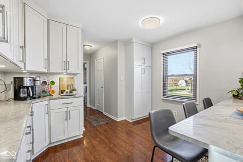 Kitchen at 25 Forest Ridge Court, Fishers, IN