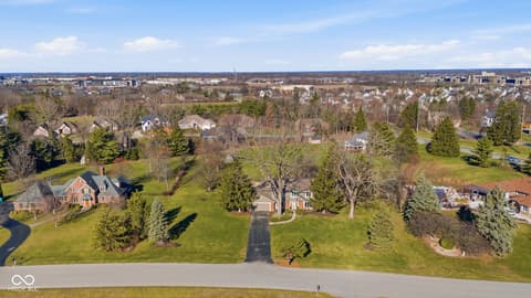 Aerial view at 25 Forest Ridge Court, Fishers, IN