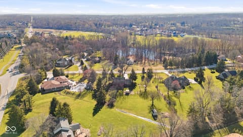 Aerial view at 25 Forest Ridge Court, Fishers, IN