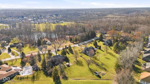 Aerial view at 25 Forest Ridge Court, Fishers, IN